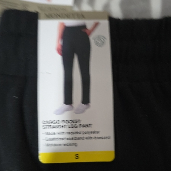 Mondetta Black Cargo Pants for Men - Picture 5 of 5